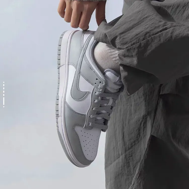 NIKE/耐克【简约灰白】新款热销 低帮休闲板鞋 男款Dunk HF5441105