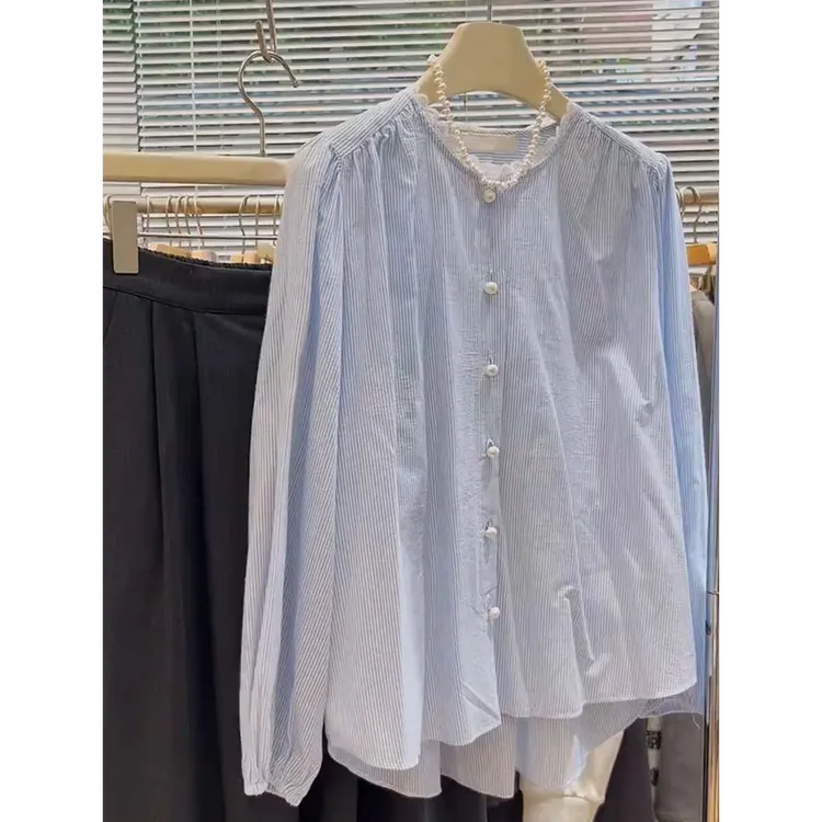 真心好看！巨推荐！衬衫女圆领单排扣条纹宽松设计感长袖显瘦衬衣