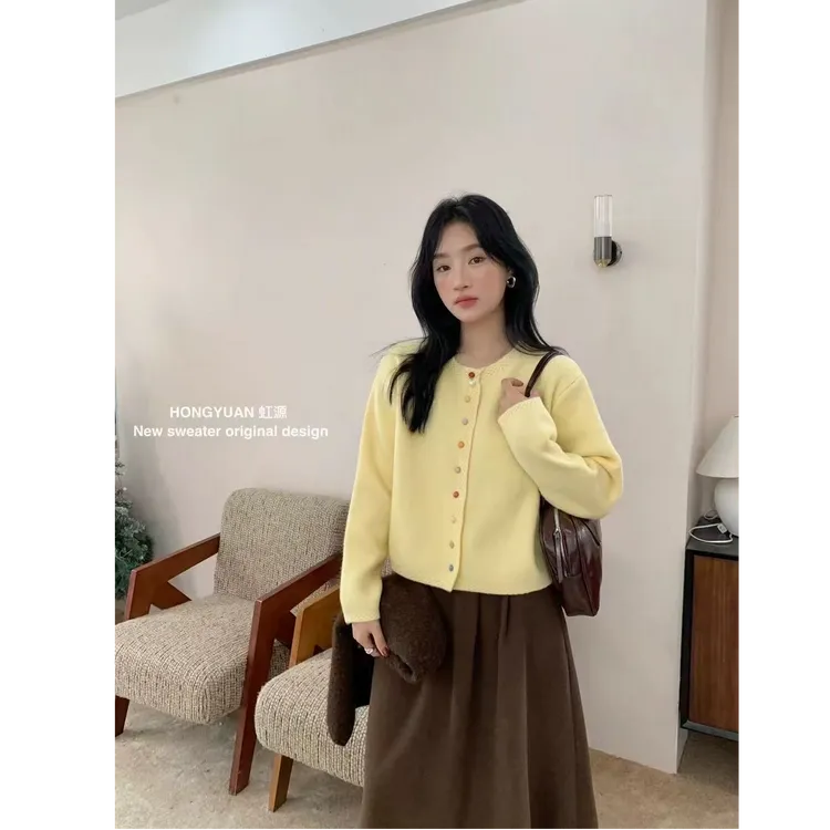 设计彩色撞色单排扣圆领毛衣外套女宽松新款软糯温柔韩系针织开衫