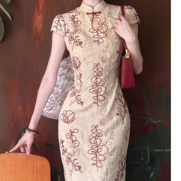 画报夫人【浮梦半生】新中式国风气质订婚礼服绣花旗袍女早秋显瘦