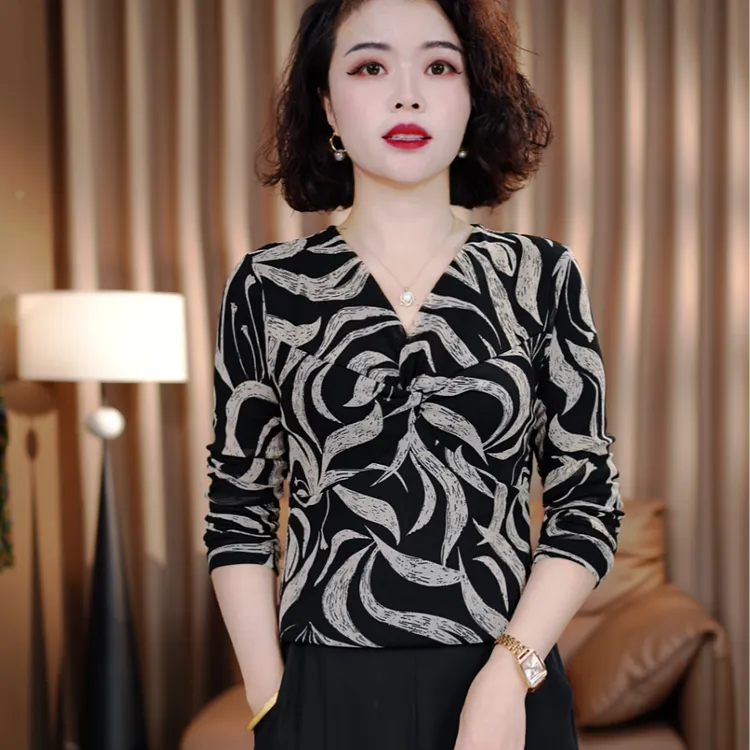 【正版 现货】秋季时尚V领长袖中袖百搭女装气质显瘦V领上衣打底衫