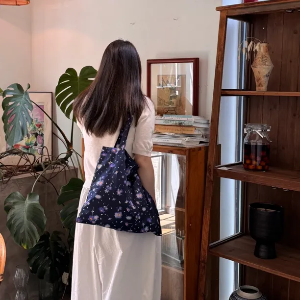 章若楠同款韩版清新小众文艺紫色小雏菊帆布袋ins风大容量单肩包