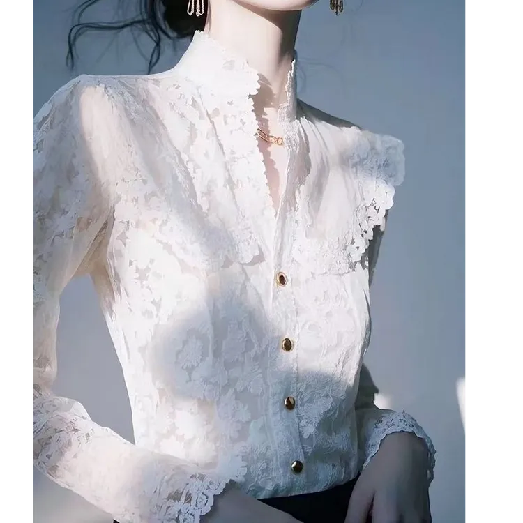 今年爆款白色立领蕾丝长袖衬衫女款外穿2025早春内搭法式收腰上衣