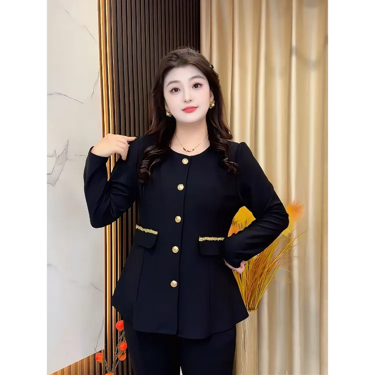 蕾蕾2025冬季新款大码高端定制弧度立体收腰小香风上衣610