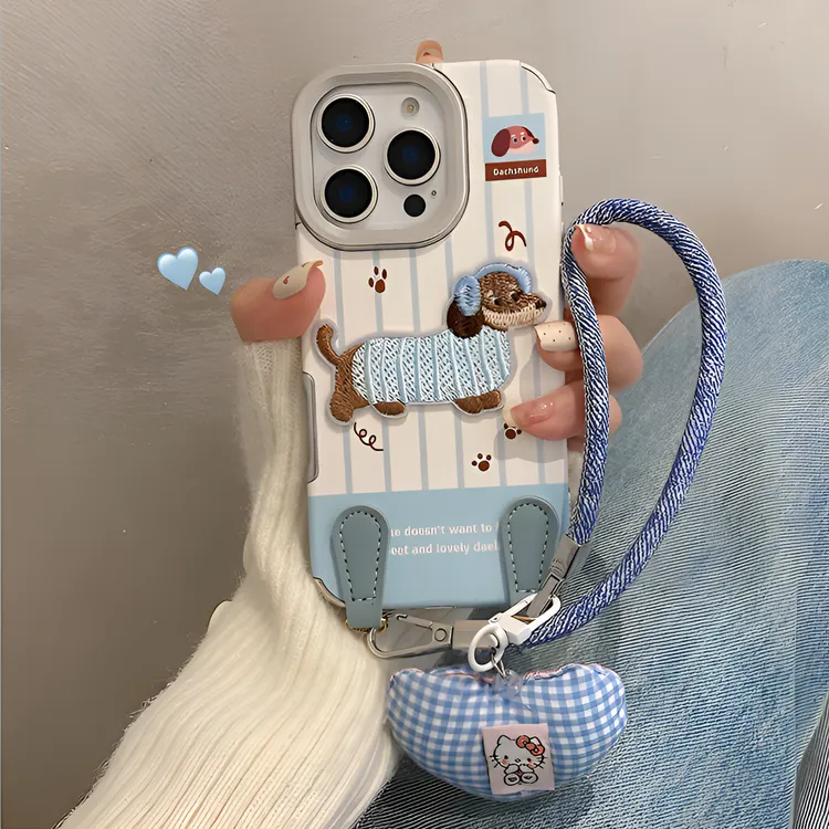 蓝色条纹刺绣腊肠狗手机壳适用iPhone17promax苹果16/15/14pro/13