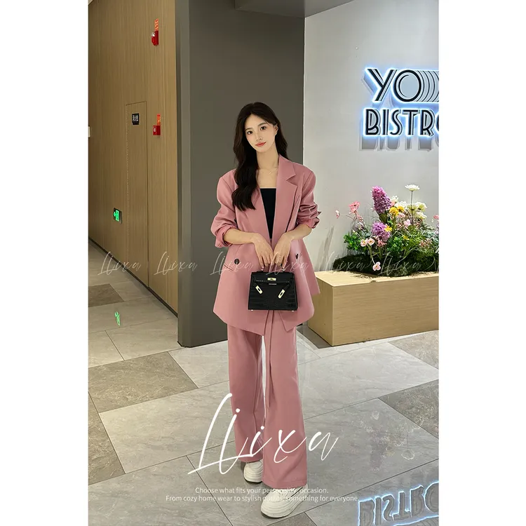 Liixu秋季新款宽松高级感气质女粉廓形西装三件套装XZ228
