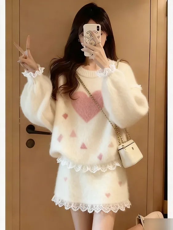 甜美温柔风爱心毛衣短裙套装女2025年新款蕾丝拼接两件套秋冬穿搭