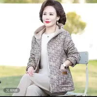 8363中年妈妈装时尚格子外套短款女洋气连帽夹克上衣新仓库9-1-2