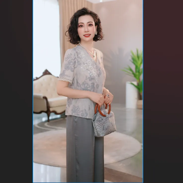 中年妈妈春装时尚套装2025新款气质中老年女装宽松两件妈妈装夏季