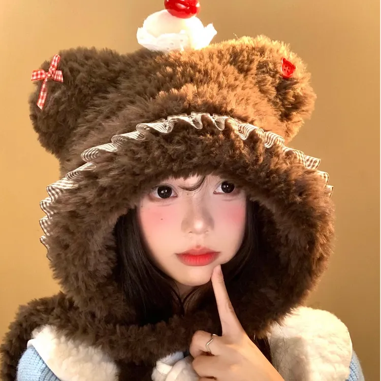 可爱蛋糕小熊毛绒针织帽女冬季显脸小毛线帽保暖防寒护耳雷锋帽子
