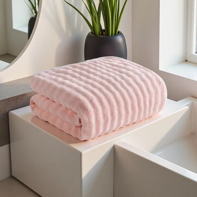 2025新款泡泡绒加厚浴巾家用柔软吸水速干男女通用洗澡浴巾