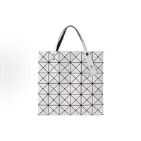 99新 Issey Miyake/三宅一生 思斯专属三宅一生白色单肩包THWY196