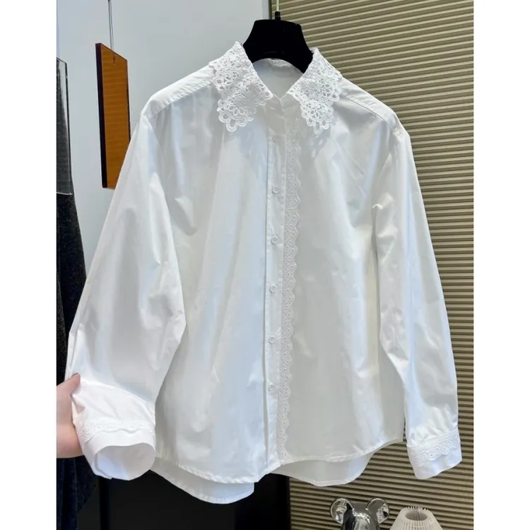 超好看纯色蕾丝边翻领长袖衬衫女2026早春新款宽松轻薄单排扣衬衣