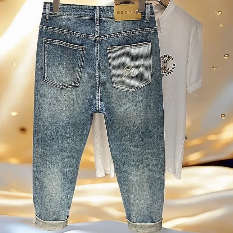 潮牌刺绣牛仔裤男春夏新款浅色宽松哈伦小脚裤直筒微锥九分裤