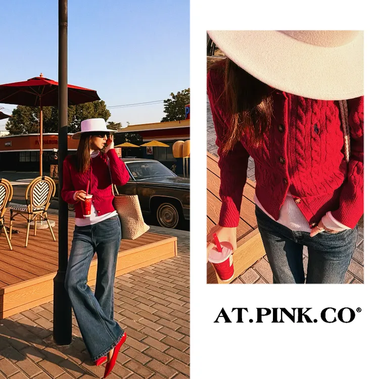 【三三品牌】 战马刺绣绞花新年红氛围保暖加厚针织开衫毛衣  FY377