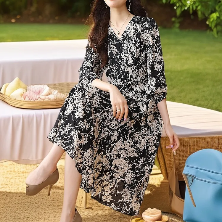 长袖连衣裙女2025春季新款妈妈宽松收腰显瘦气质时尚碎花中长裙子