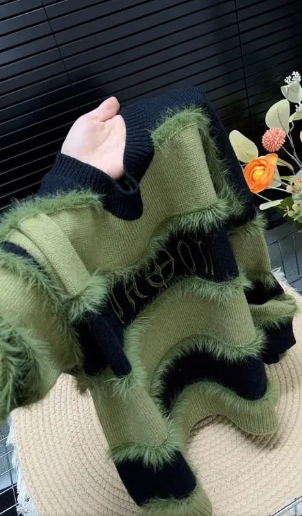 流苏条纹圆领套头毛衣女秋装长袖修身针织衫时髦上衣设计感