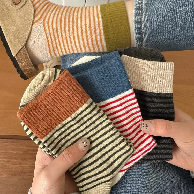 8双装 秋冬上新韩版条纹纯棉袜子女撞色中筒袜网红堆堆