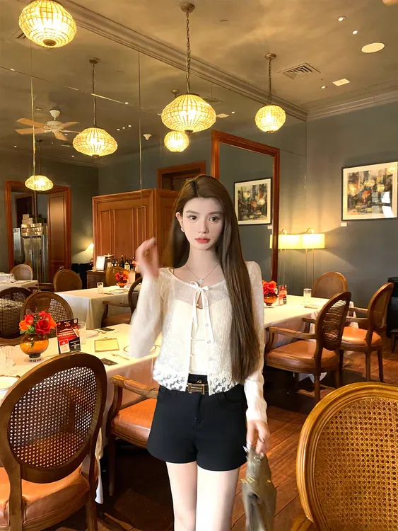 设计感辣妹气质开衫上衣内搭吊带背心女2025早秋新款显瘦短裤套装