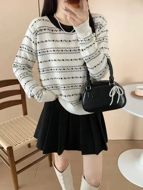 早秋新款长袖毛针织衫时尚艺术流浪风提花套头拼色上衣短款百搭女