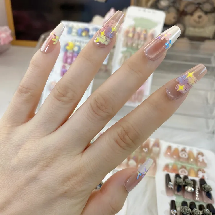 莫奈油画花园风格穿戴甲甜美温柔气质高颜值可拆卸显白猫眼美甲贴