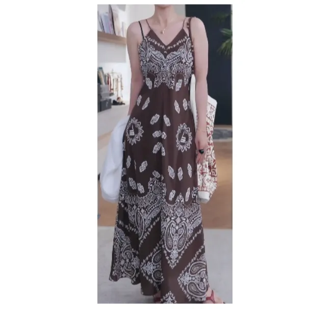 【南法风情】百百真.丝欧若风穿搭印花棕色吊带修身连衣裙25234007