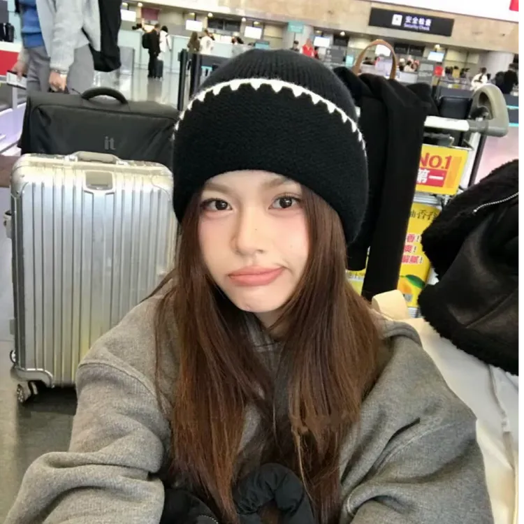  韩版简约学院风拼接撞色针织帽女秋冬保暖毛线帽子小香风帽子