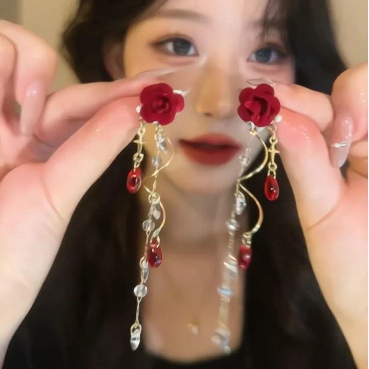 合金耳饰 复古红色丝绒花朵流苏耳环女秋冬高级感耳钉新年耳饰