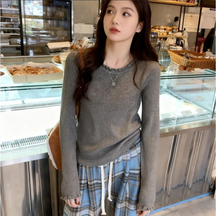 大码高级感超好看的针织衫女2025新款初秋木耳边内搭打底显瘦毛衣