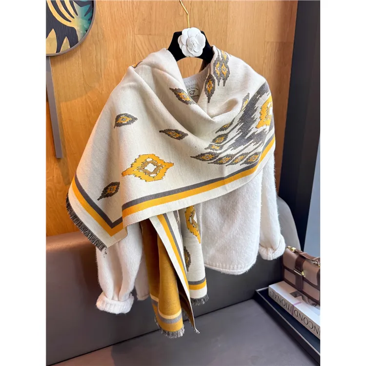 culv送礼长辈新款羊绒围巾女秋冬季高级感围脖保暖披肩外搭送妈妈