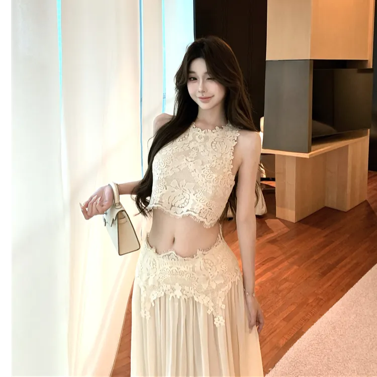 卢浮幻境 优雅甜美精致睫毛蕾丝上衣+长裙套装女纯欲