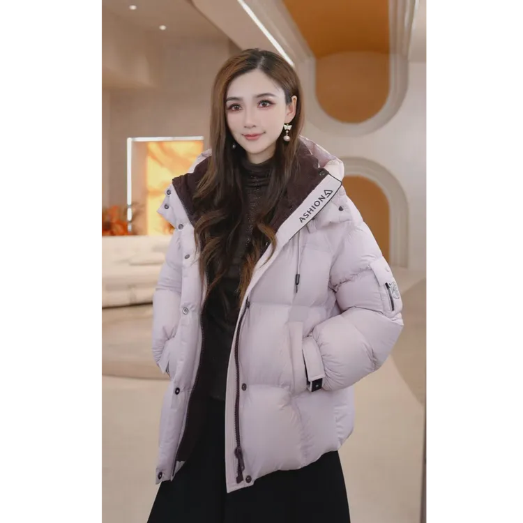 COCO BECCI【小方糖】95白鸭保暖轻盈连帽羽绒外套CFLJD101067