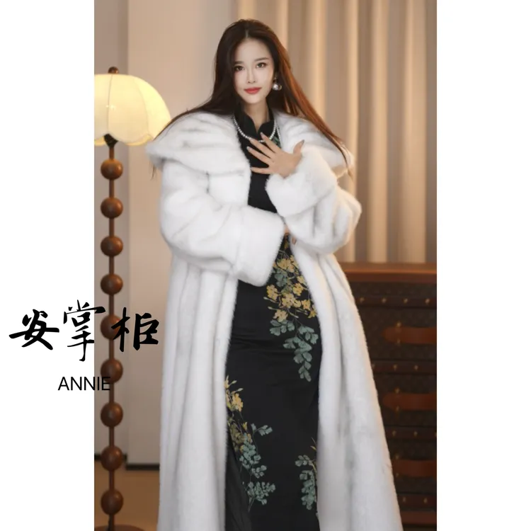 安掌柜【白月光】星辰大海 人群中只为你回眸2025冬款外套 RTY5301