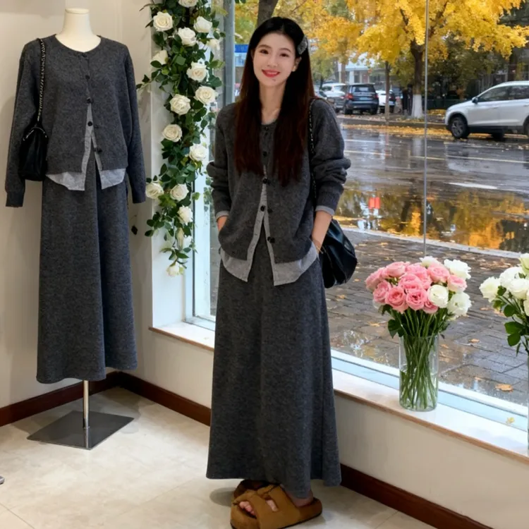 大码女装v领假两件上衣半身裙针织套装2025秋季胖mm巨显瘦两件套