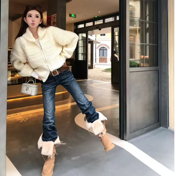 婉君【细腿精的秘密】直筒小微喇牛仔裤女重工低腰长裤LWJ25D4K3653