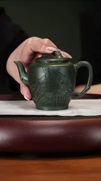 茶壶紫砂5-69QYJ墨梅老绿泥260cc
