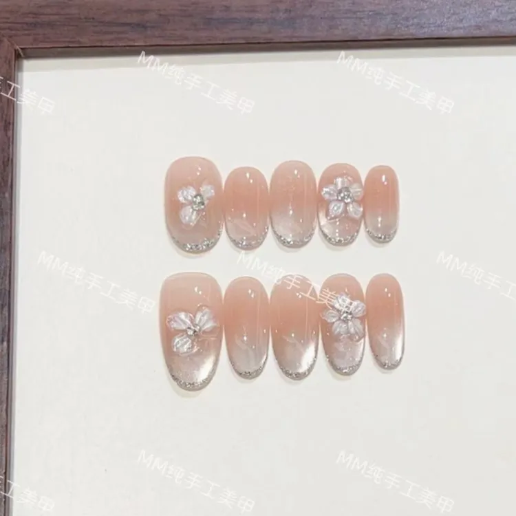 【花房少女】新款手工高端穿戴甲气质银色猫眼花瓣流行百搭可拆卸款