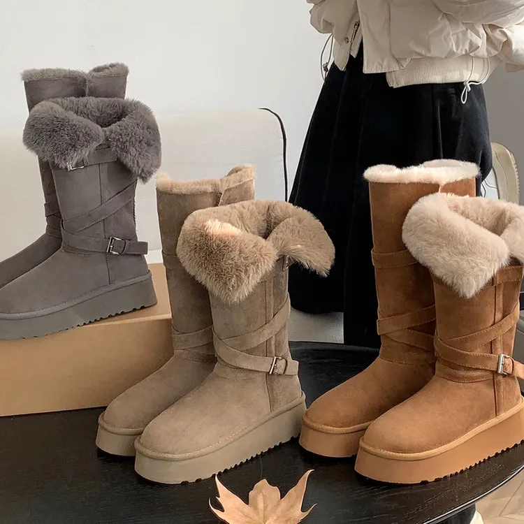 女2025冬季保暖靴子平底高筒雪地靴韩版雪地靴时尚雪地靴时尚