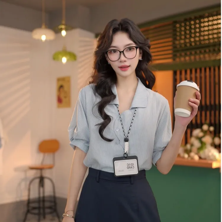 丁佳欣【都市游记】夏季条纹短袖衬衫女宽松休闲上衣DN7343005