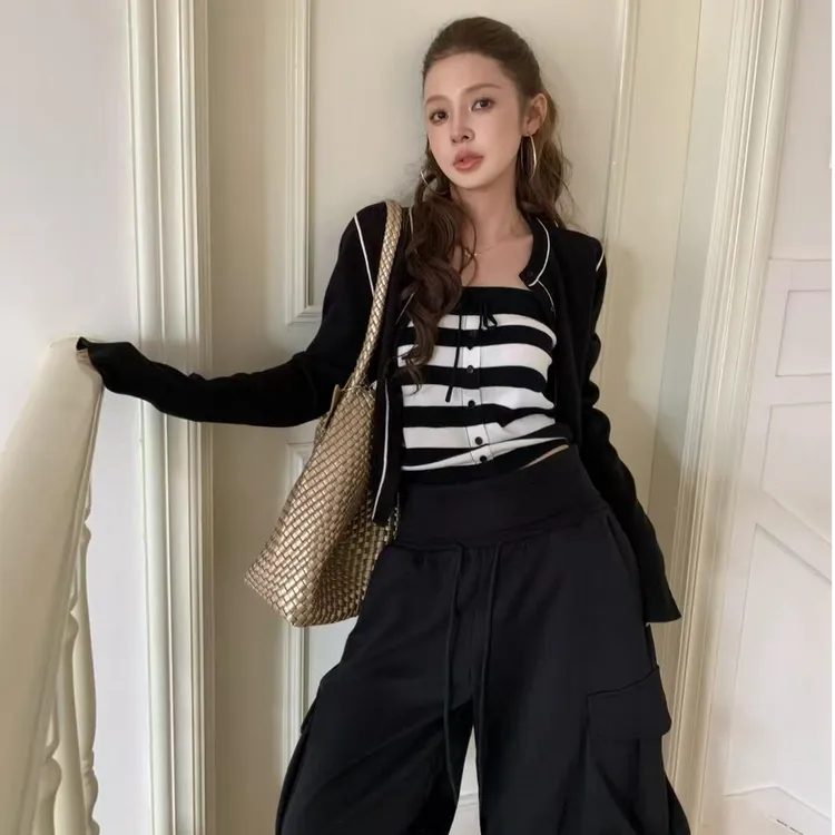 撞色条纹背心开衫针织衫长袖上衣女2025秋慵懒风百搭时尚显瘦裤子