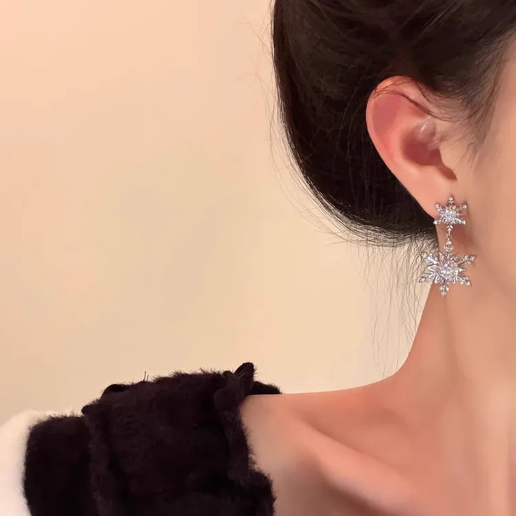 铜合金耳饰 铜合金耳饰 雪花锆石长款耳夹女时尚个性显气质