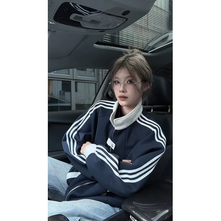 秋季新款美式学院风外套女侧边三条杠设计情侣款时尚百搭开衫卫衣
