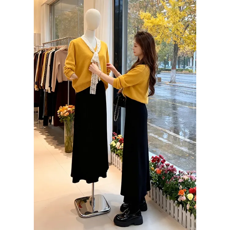 秋季穿搭一整套女2025新款法式蕾丝系带针织衫搭显瘦半身裙两件套