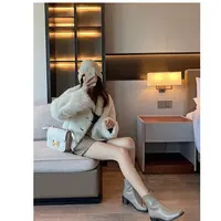 时尚百搭宽松厚底加绒加厚秋冬冬季8220