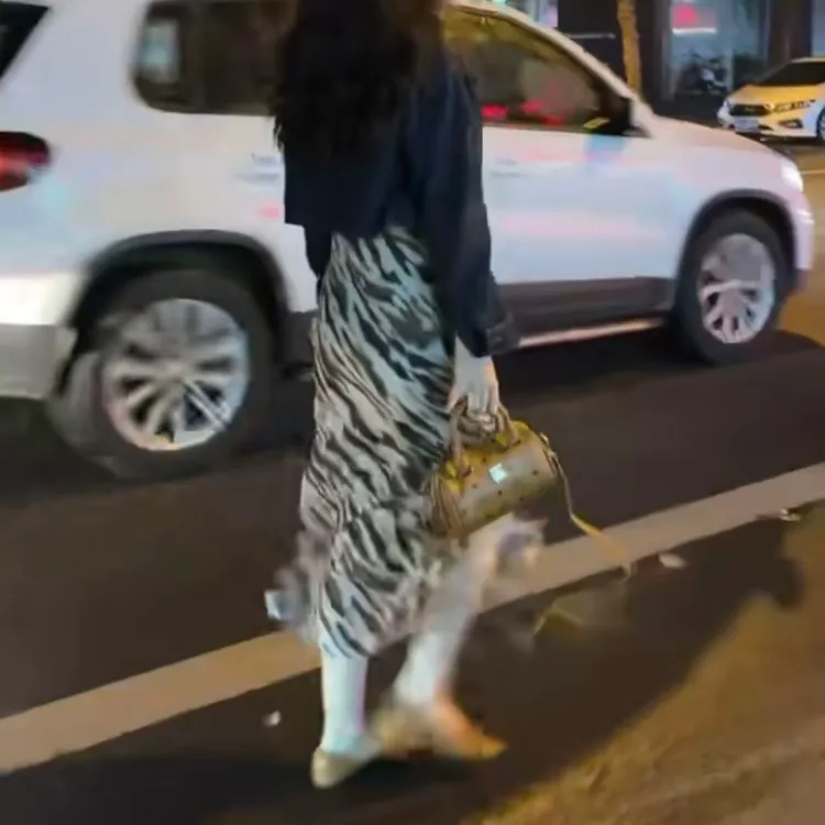 时尚潮流百搭精品女装dgd5559