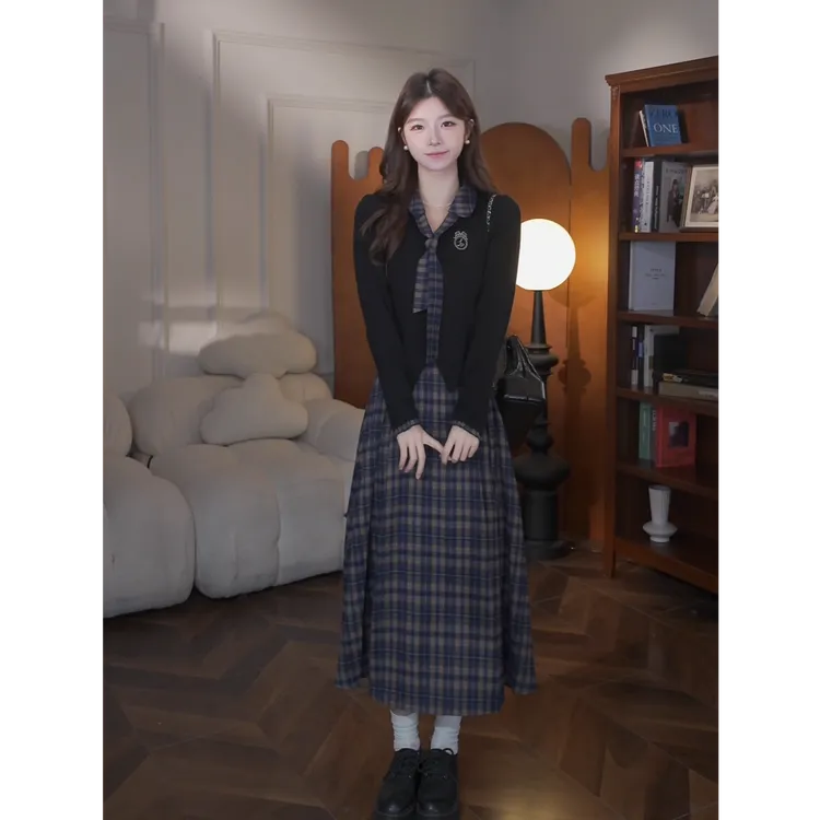 鹿向南【浮光漫记】秋季新款韩系慵懒格纹半身裙上衣真两件套装女