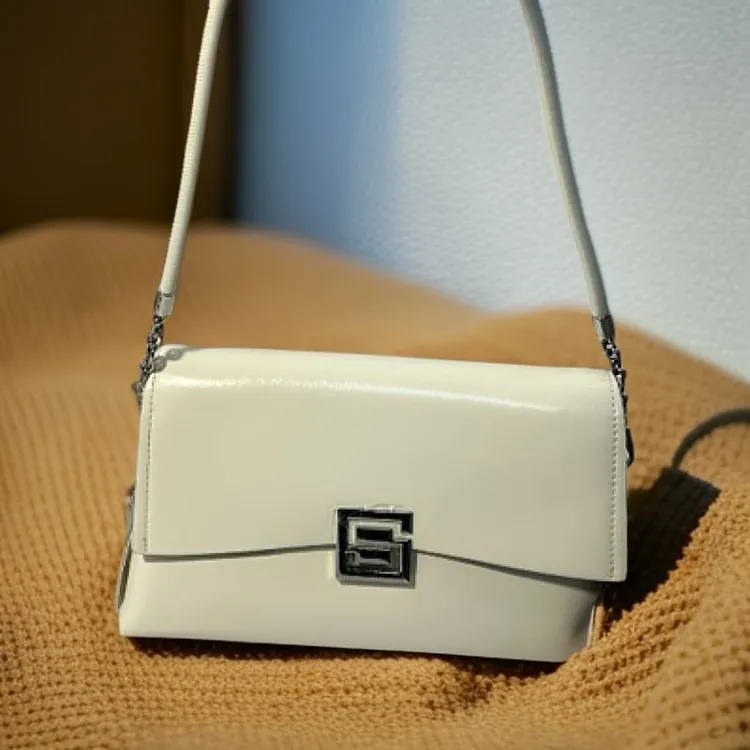 单根拉链暗袋单肩耐磨做旧斜挎包小包包夏季百搭时尚休闲多层