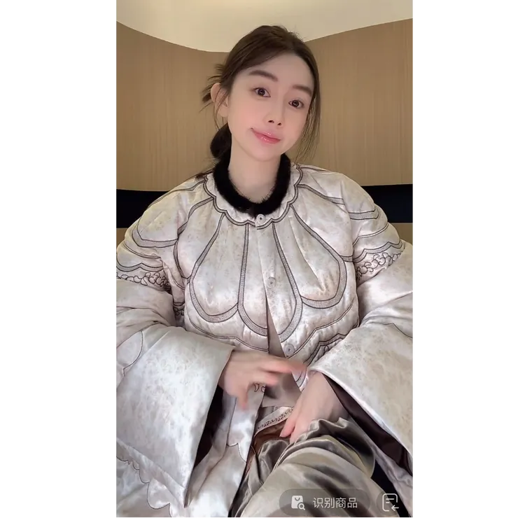 ZHUIMU.【月下花瓣】新中式国风花瓣百搭圆领宽松显瘦棉外套ZM1373