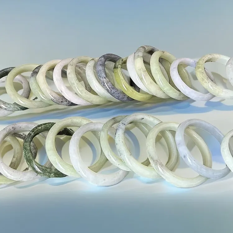 14.8天然岫玉手镯镯子珠宝首饰（全品无纹无裂）