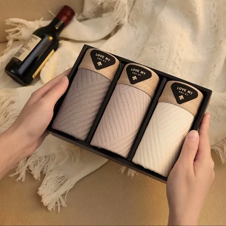 新款男士内裤棉质简约透气男生四角裤中腰运动平角裤头青年短裤头